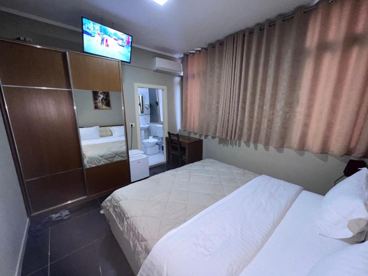 Bobi Hotel Shkodër Екстериор снимка