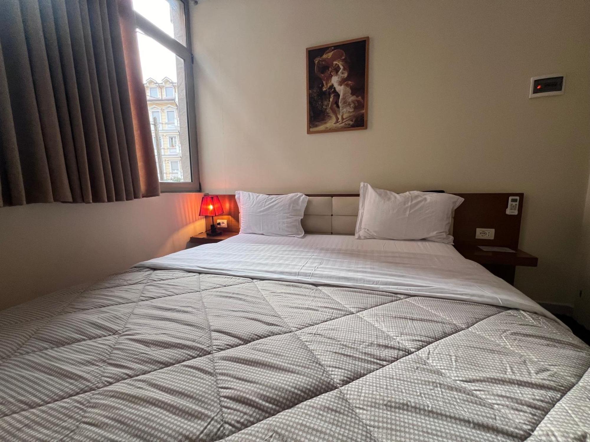 Bobi Hotel Shkodër Екстериор снимка