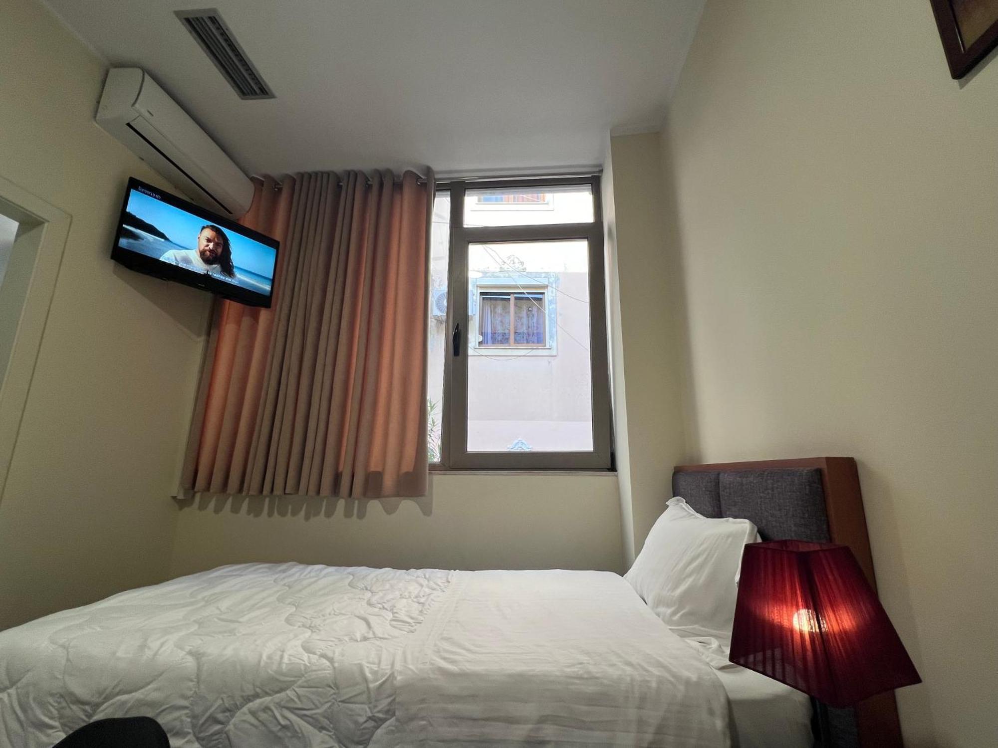 Bobi Hotel Shkodër Екстериор снимка