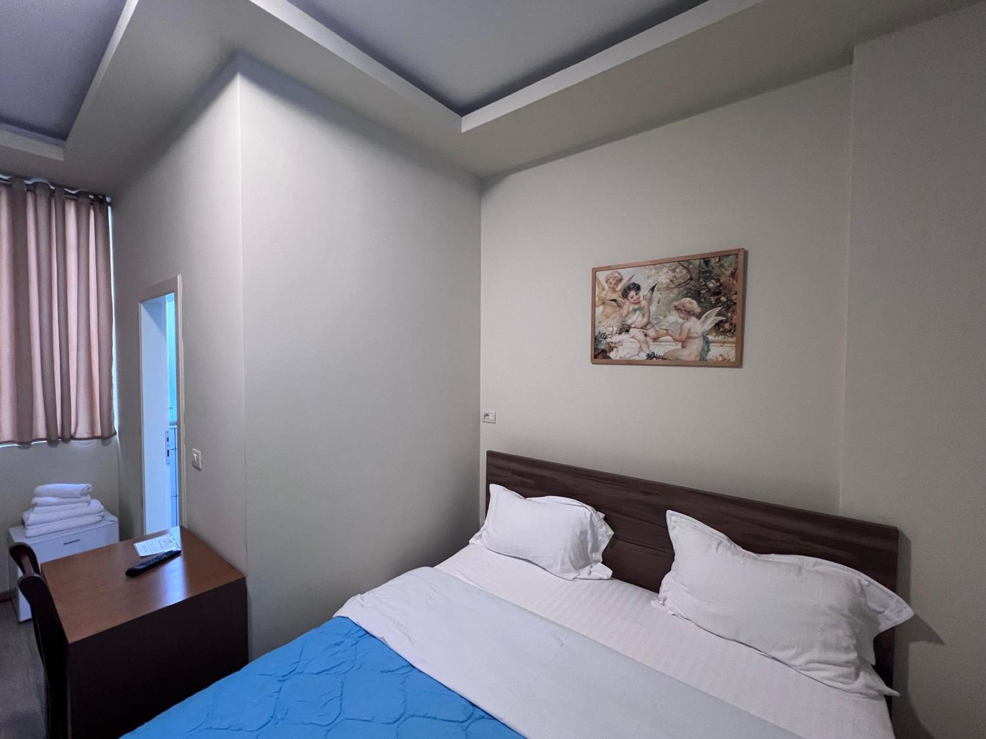 Bobi Hotel Shkodër Екстериор снимка