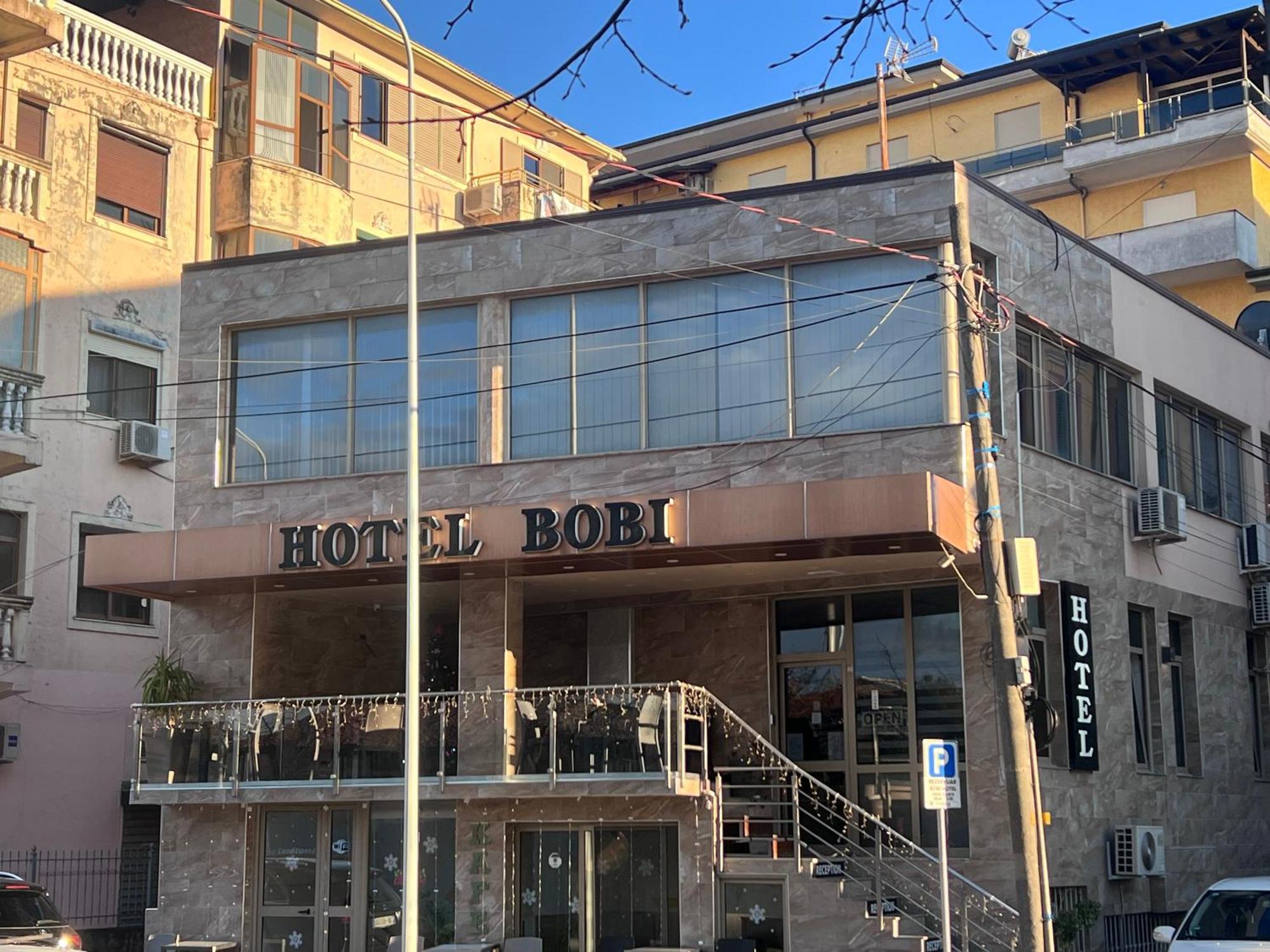 Bobi Hotel Shkodër Екстериор снимка