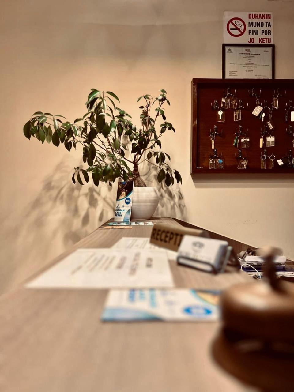 Bobi Hotel Shkodër Екстериор снимка